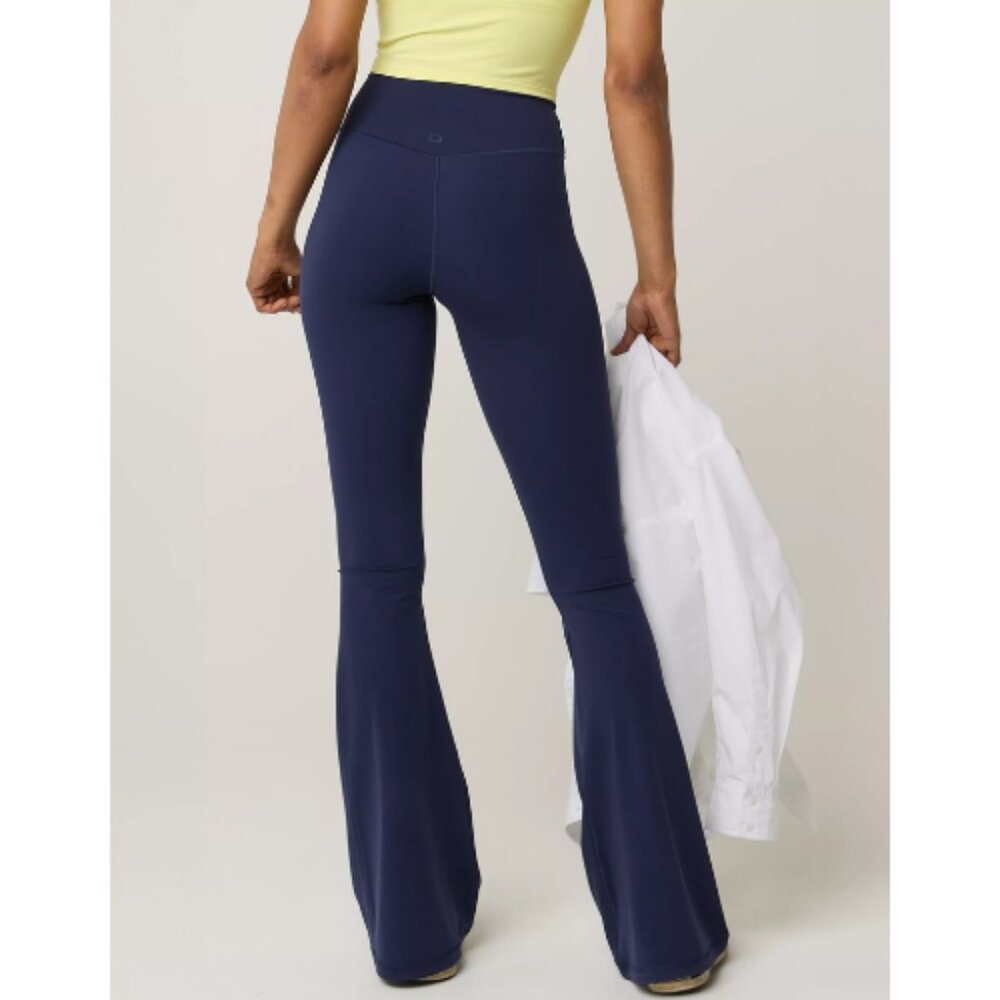 OFFLINE By Aerie Real Me High Waisted Crossover Flare Legging - Picture 2 of 10